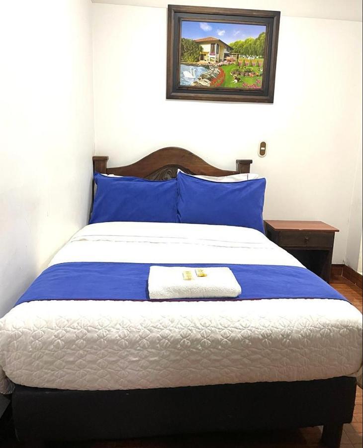 Hostal Internacional Bogota Exterior photo